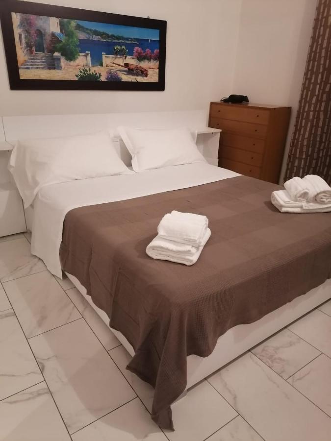 פראטו Villa Giove Rooms מראה חיצוני תמונה