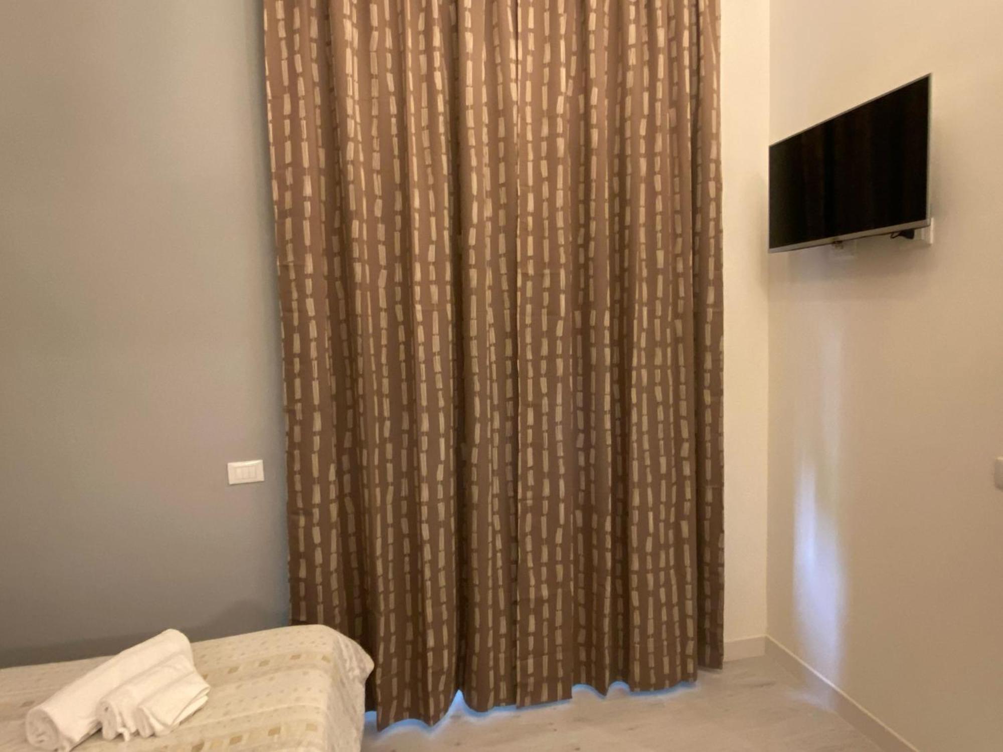 פראטו Villa Giove Rooms מראה חיצוני תמונה