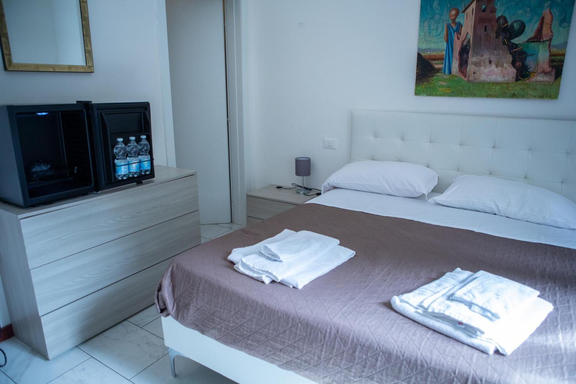 פראטו Villa Giove Rooms מראה חיצוני תמונה