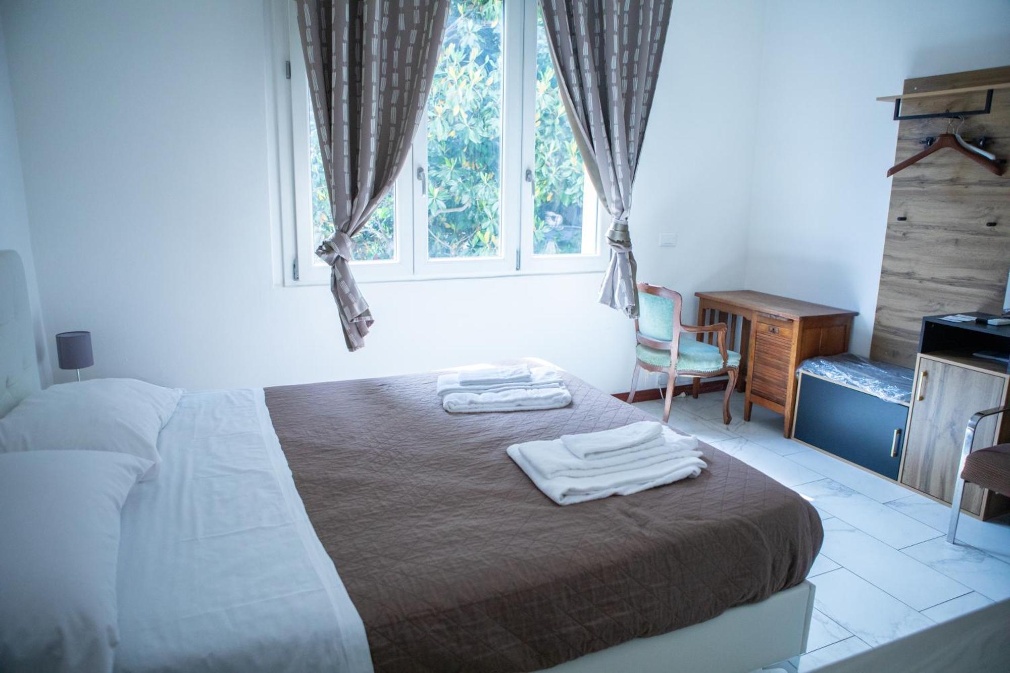פראטו Villa Giove Rooms מראה חיצוני תמונה