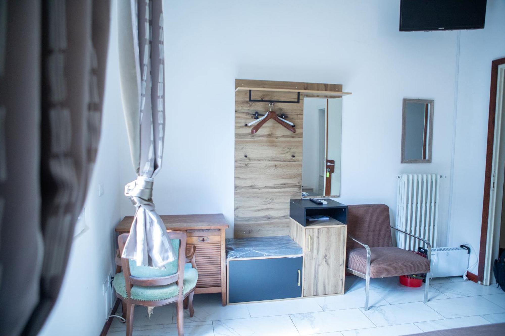 פראטו Villa Giove Rooms מראה חיצוני תמונה