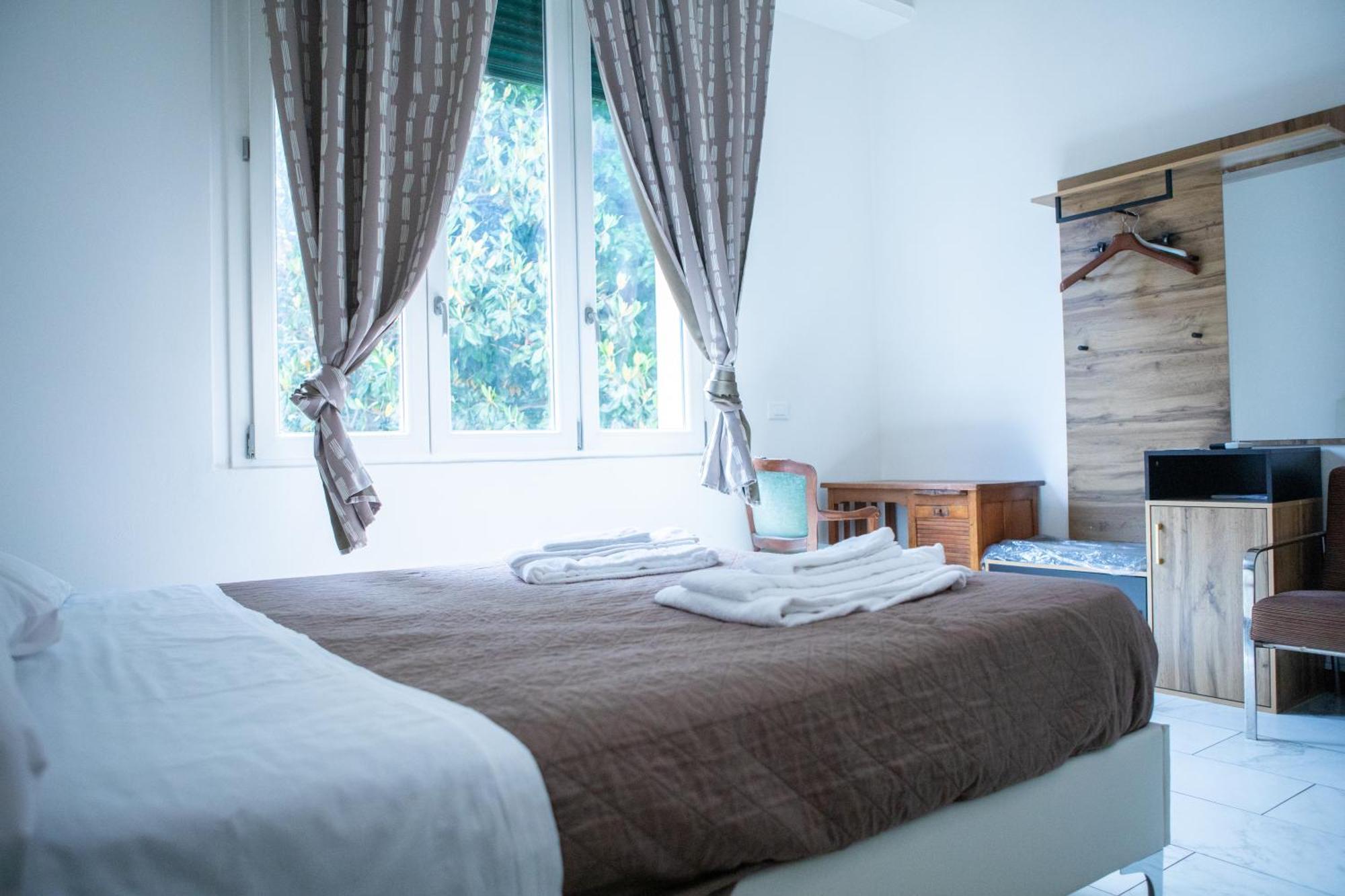 פראטו Villa Giove Rooms מראה חיצוני תמונה